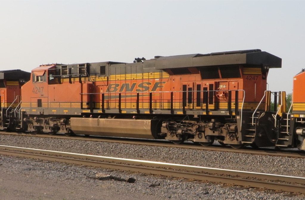 BNSF 4247